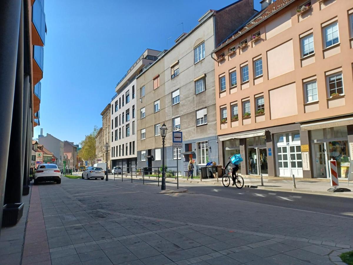 Apartment Elara Ζάγκρεμπ Εξωτερικό φωτογραφία