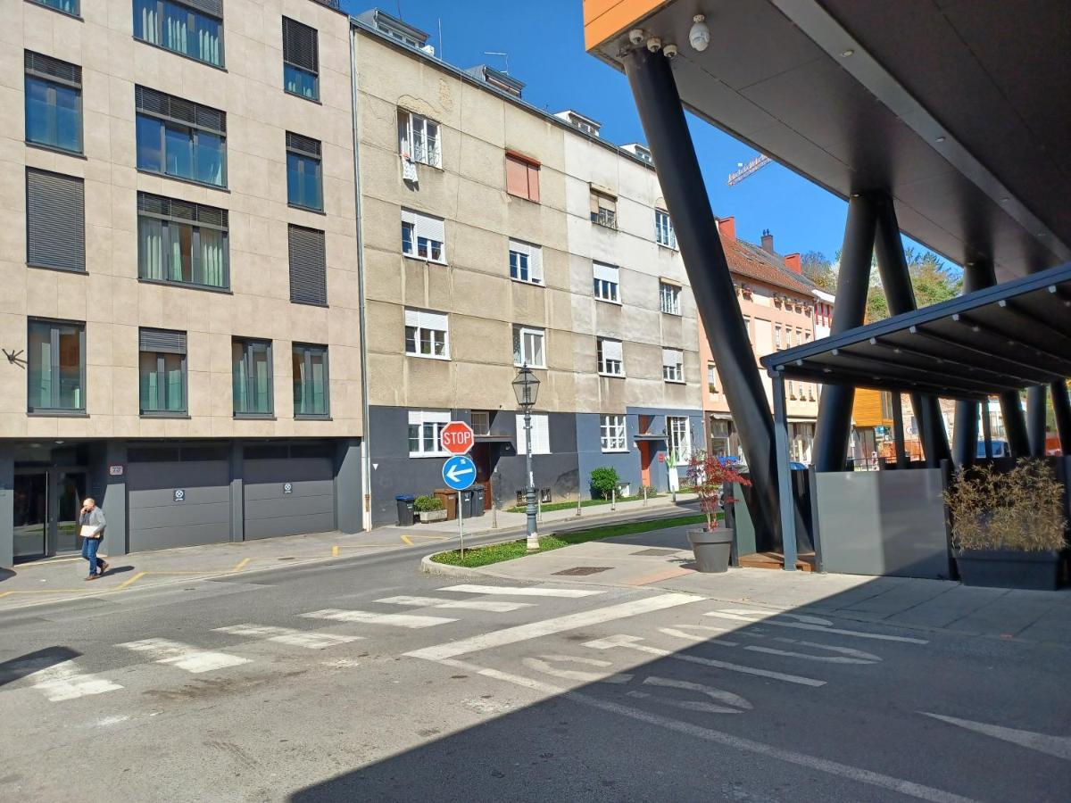 Apartment Elara Ζάγκρεμπ Εξωτερικό φωτογραφία